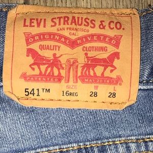 Levi’s 541 JEANS!!